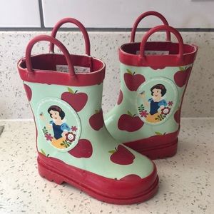 Disney Snow White Rain boots Size 7- toddlers
